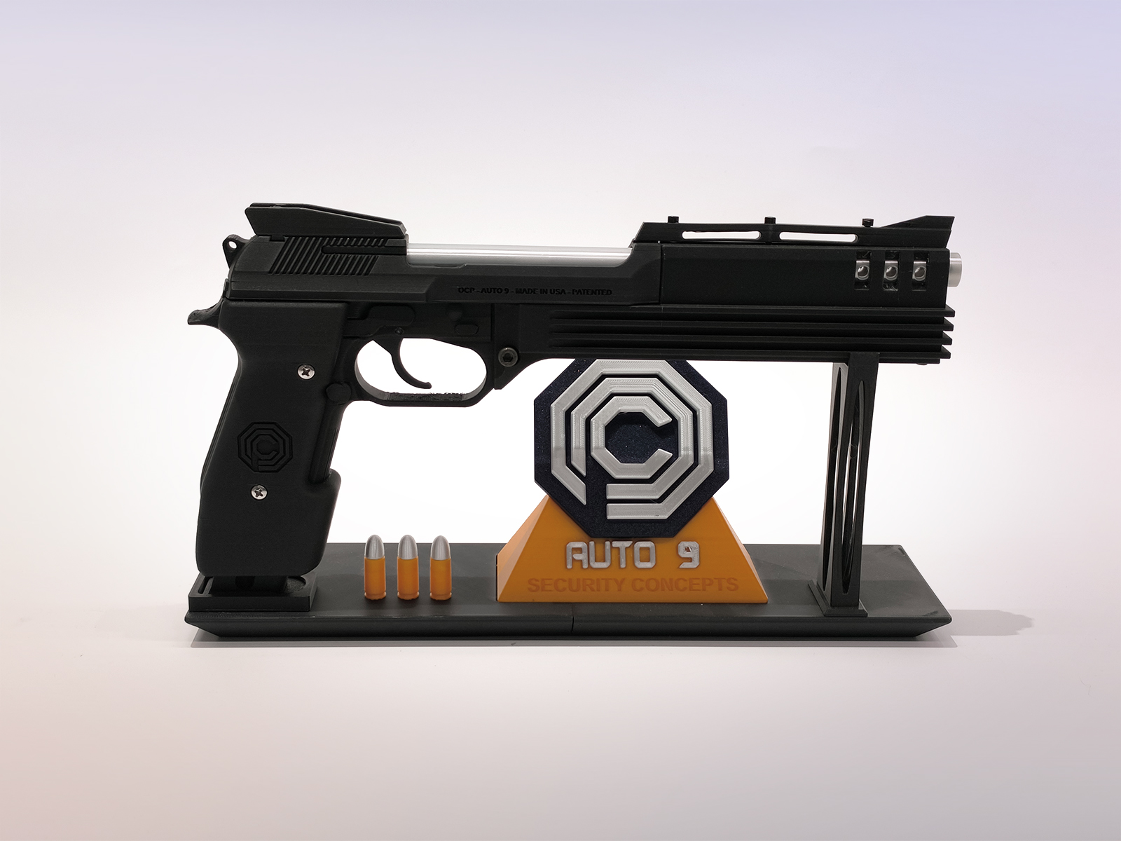 Макет пистолета робокопа